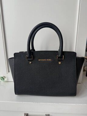 Michael Kors Medium Selma Black Top Zip Satchel Saffiano Leather